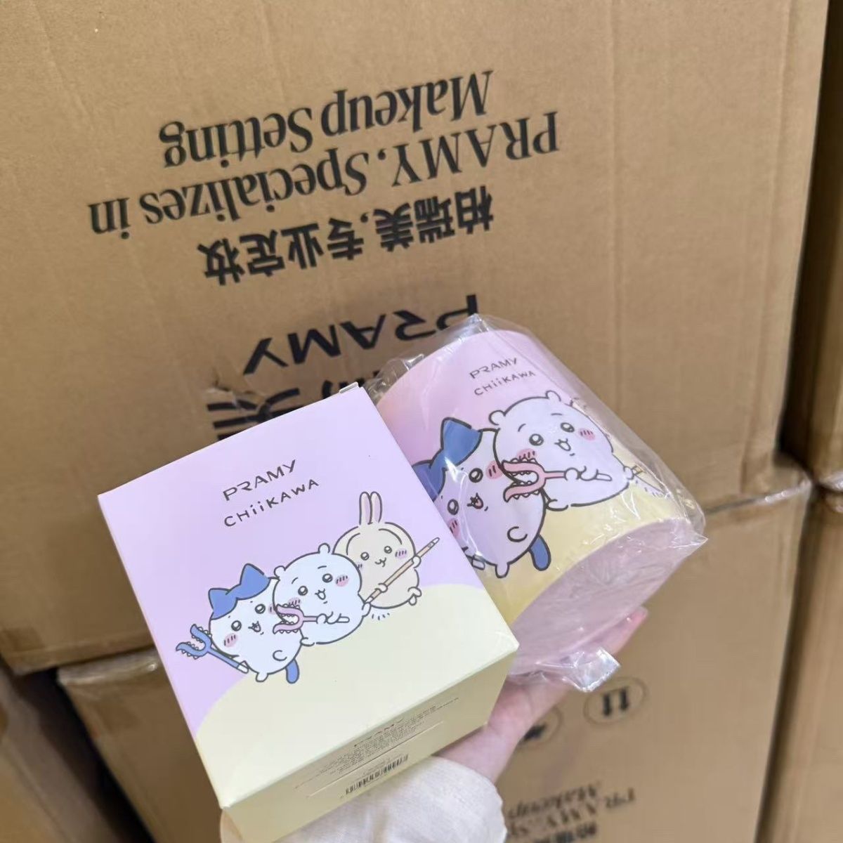 Chiikawa Co branded Makeup Bru - Stationery Office ulasan dan harga